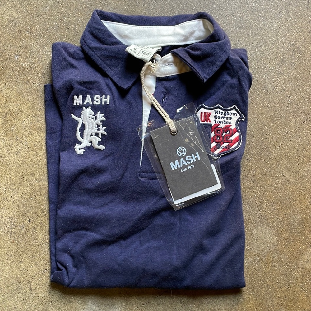 Mash kids size 8 rugby shirt with flair and patches kid would look sharp